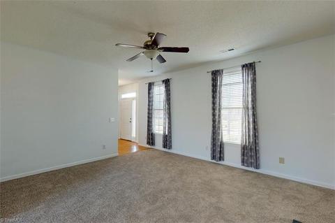 3585 Bent Trace Dr, High Point, NC 27265 photo 19