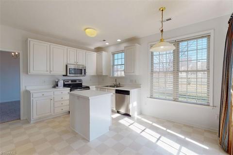 3585 Bent Trace Dr, High Point, NC 27265 photo 29