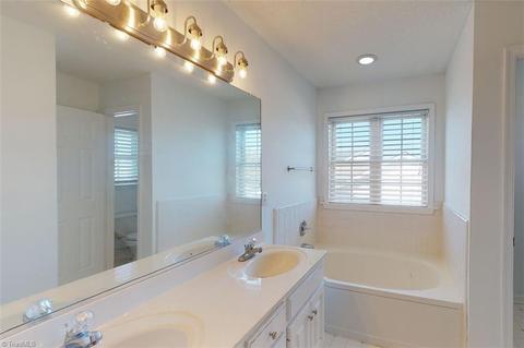 3585 Bent Trace Dr, High Point, NC 27265 photo 37