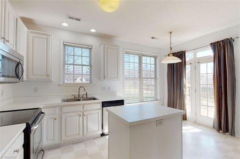 3585 Bent Trace Dr, High Point, NC 27265 photo 25