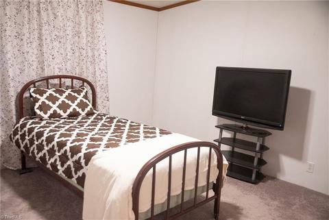 1279 Thayer Rd, Trinity, NC 27370 photo 7