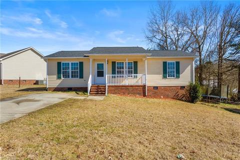 721 Paramount St, High Point, NC 27260 photo 1