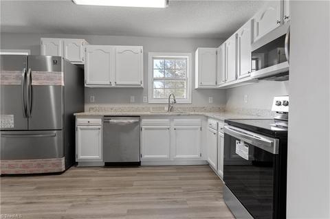 721 Paramount St, High Point, NC 27260 photo 10