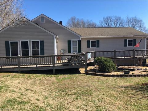 313 Collins Rd, Dobson, NC 27017 photo 3