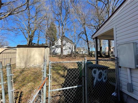908 Grant St, High Point, NC 27262 photo 4