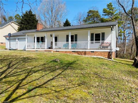 157 Pine Ridge Trl, Pinnacle, NC 27043 photo 1