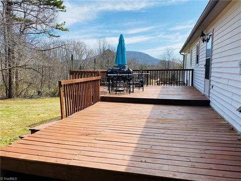 157 Pine Ridge Trl, Pinnacle, NC 27043 photo 13