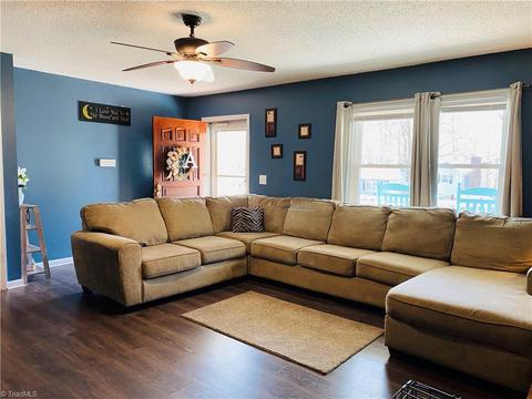 157 Pine Ridge Trl, Pinnacle, NC 27043 photo 6