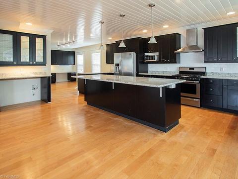 212 Edgedale Dr, High Point, NC 27262 photo 3