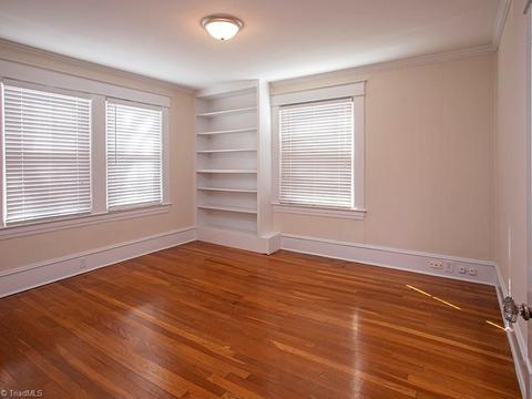 212 Edgedale Dr, High Point, NC 27262 photo 11