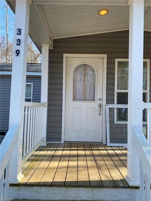 339 E Ridge St, Ramseur, NC 27316 photo 4