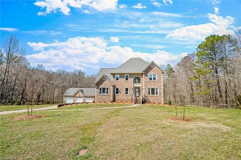 172 Springfield Dr, Advance, NC 27006 photo 6