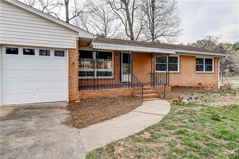 5771 Oak Knoll Dr, Trinity, NC 27370 photo 3