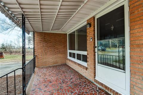 5771 Oak Knoll Dr, Trinity, NC 27370 photo 6