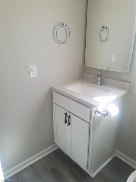 514 Meredith St, High Point, NC 27260 photo 17