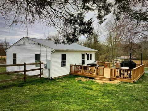 7741 Cedar Square Rd, Randleman, NC 27317 photo 17