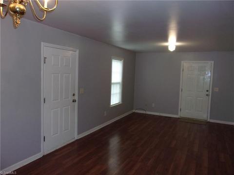 3311 Triangle Lake Rd, High Point, NC 27260 photo 4