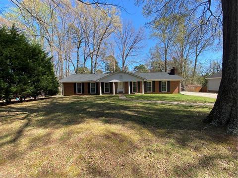 2502 Guyer St, High Point, NC 27265 photo 1