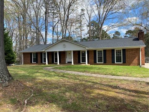 2502 Guyer St, High Point, NC 27265 photo 2