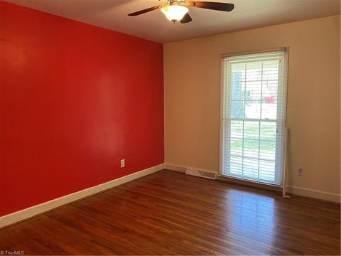 2502 Guyer St, High Point, NC 27265 photo 17