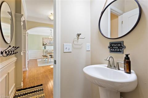 2429 Bearded Iris Ln, High Point, NC 27265 photo 24