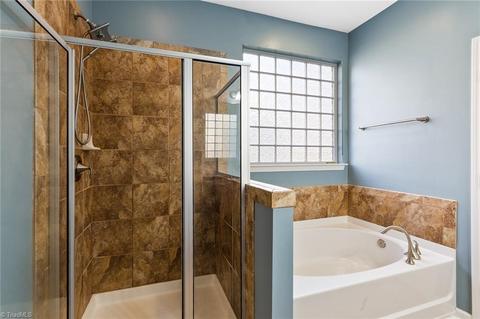2429 Bearded Iris Ln, High Point, NC 27265 photo 31