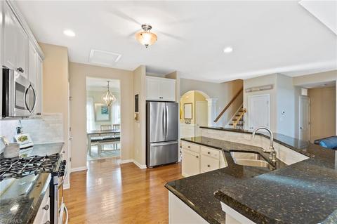 2429 Bearded Iris Ln, High Point, NC 27265 photo 20