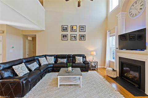 2429 Bearded Iris Ln, High Point, NC 27265 photo 14