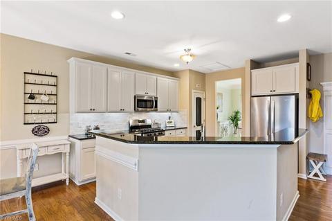 2429 Bearded Iris Ln, High Point, NC 27265 photo 19