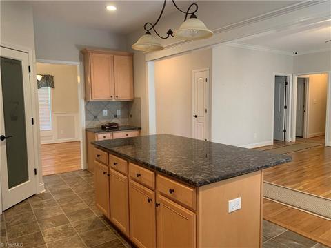 372 Mountain View Rd, King, NC 27021 photo 18