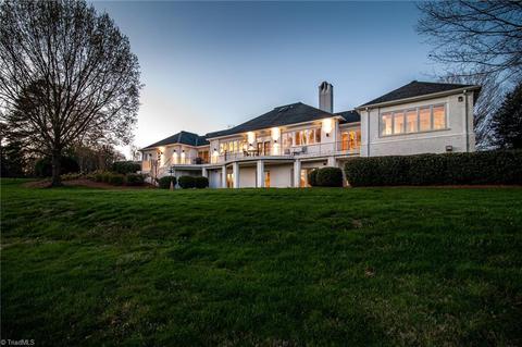 500 Burning Tree Cir, High Point, NC 27265 photo 3