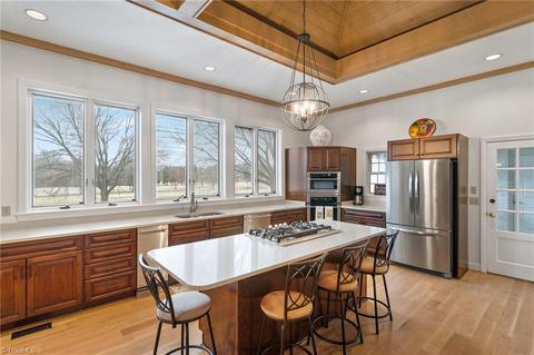 500 Burning Tree Cir, High Point, NC 27265 photo 20