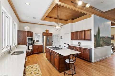500 Burning Tree Cir, High Point, NC 27265 photo 19