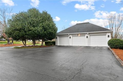 500 Burning Tree Cir, High Point, NC 27265 photo 7