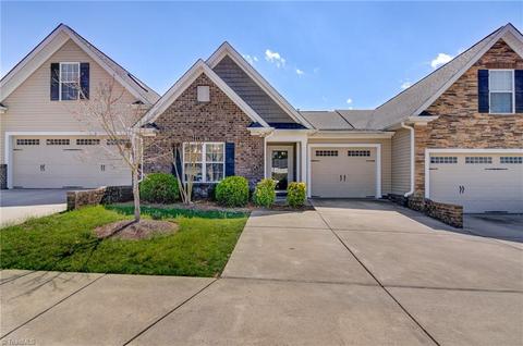 655 Chas Ct, High Point, NC 27265 photo 2