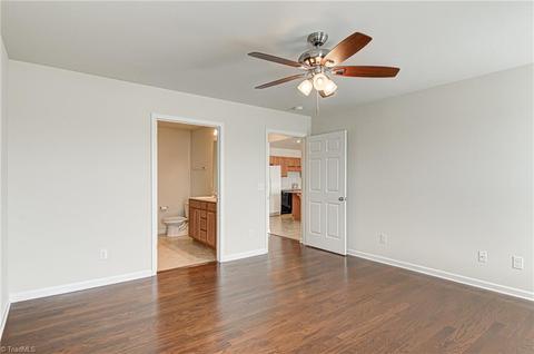 655 Chas Ct, High Point, NC 27265 photo 18