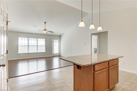 655 Chas Ct, High Point, NC 27265 photo 13