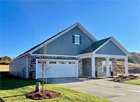 317 Mountain Maple Dr, King, NC 27021 photo 3