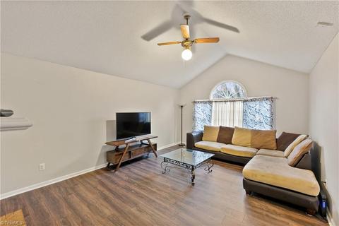 2903 Ingleside Dr, High Point, NC 27265 photo 6