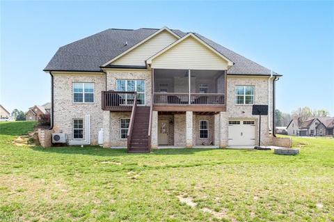 267 Centenary Ridge Dr, Clemmons, NC 27012 photo 4