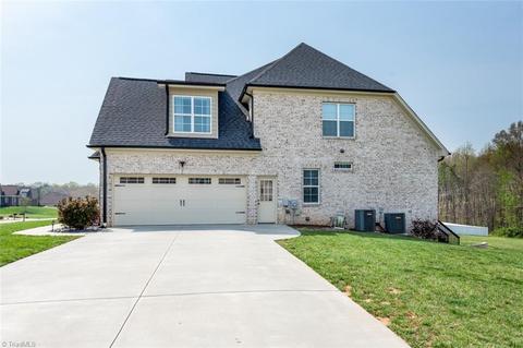 267 Centenary Ridge Dr, Clemmons, NC 27012 photo 3