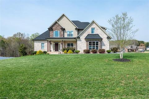 267 Centenary Ridge Dr, Clemmons, NC 27012 photo 2