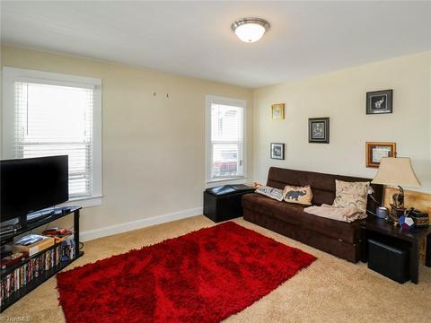 103 Chase Ave, High Point, NC 27260 photo 3