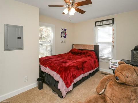 103 Chase Ave, High Point, NC 27260 photo 10