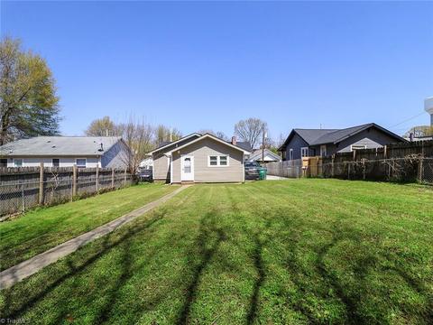 103 Chase Ave, High Point, NC 27260 photo 2