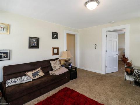103 Chase Ave, High Point, NC 27260 photo 8