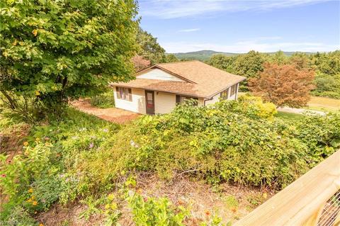 196 Low Gap Rd, Floyd, VA 24091 photo 32