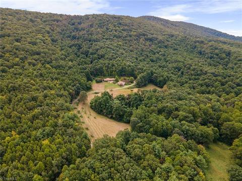 196 Low Gap Rd, Floyd, VA 24091 photo 5