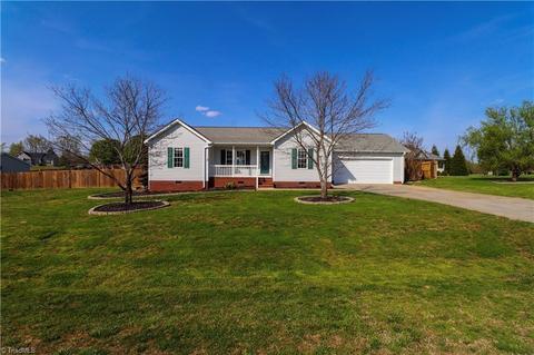 597 Saddlebred Loop, Stokesdale, NC 27357 photo 1
