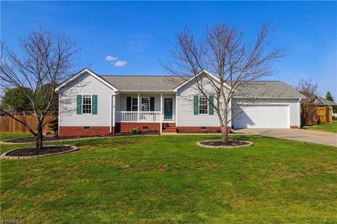 597 Saddlebred Loop, Stokesdale, NC 27357 photo 2